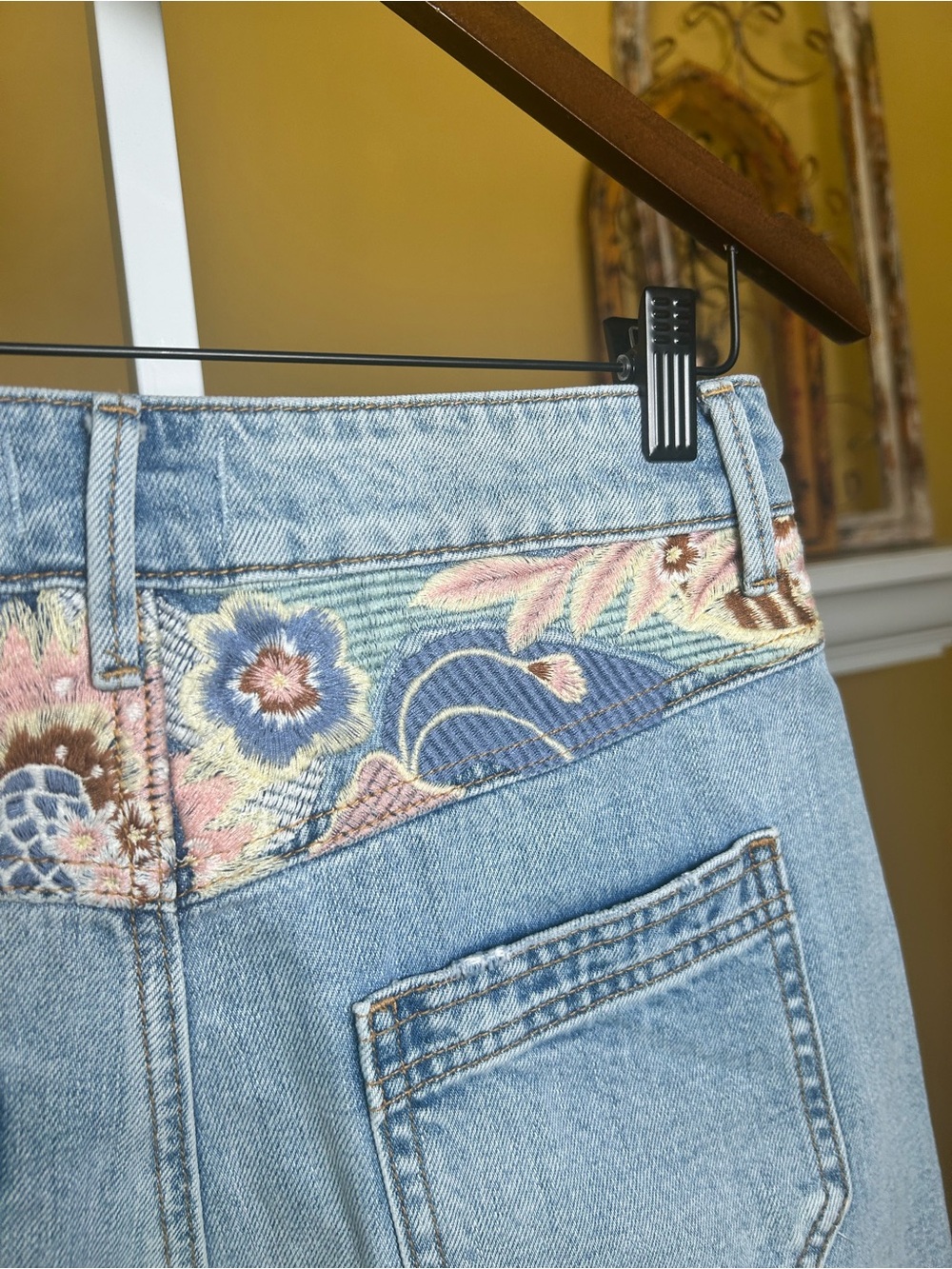 Driftwood Phoebe Romantic Rhapsody Embroidered Denim Shorts NWT festival - Picture 8 of 16